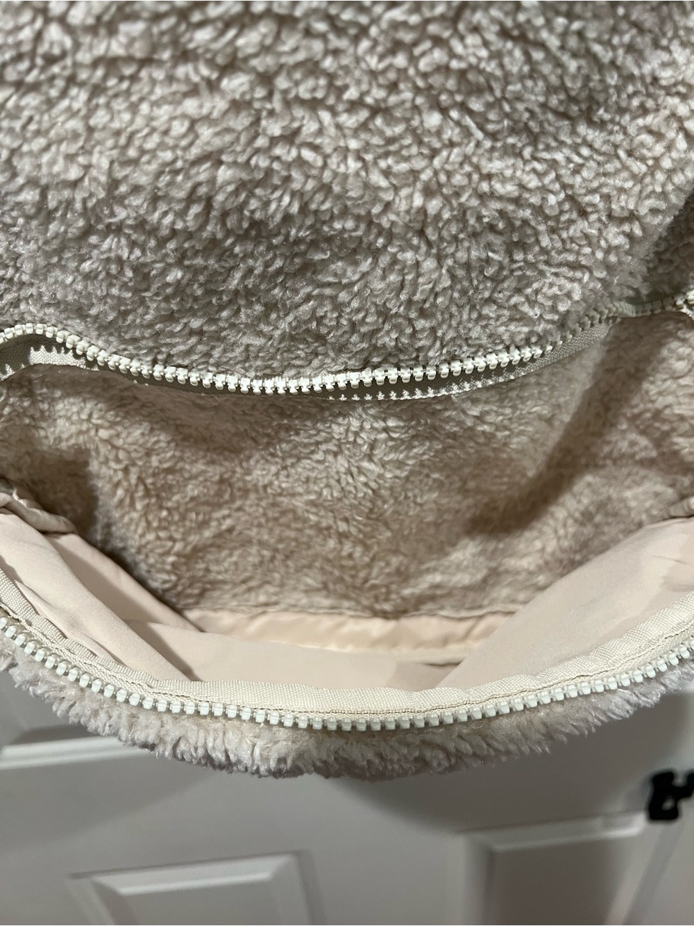 WILO Cozy Cream Sherpa Backpack - Plush Women's Daypack - Picture 6 of 6
